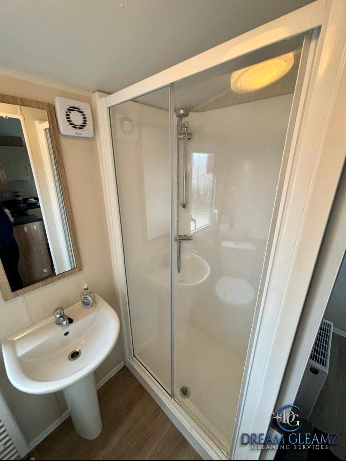 Trecco Bay Caravan Hire 4 Bedrooms Sleeps 10 Porthcawl Bagian luar foto