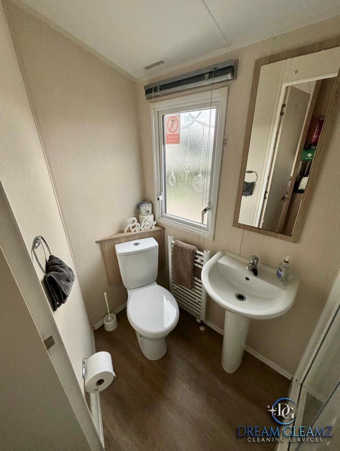 Trecco Bay Caravan Hire 4 Bedrooms Sleeps 10 Porthcawl Bagian luar foto